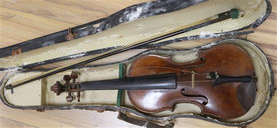 A Nicolas Amontc labelled violin